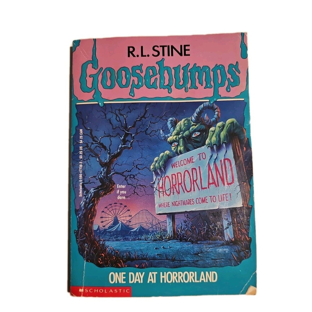 Goosebumps #16 One Day at HorrorLand RL Stine VTG 1994 1st Edition VG Condition